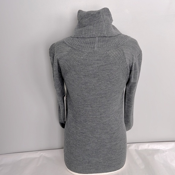 Lululemon Pockets Sweat Savasana Merino Wool Turtleneck Gray Sweater Womens 6 M - Picture 10 of 16